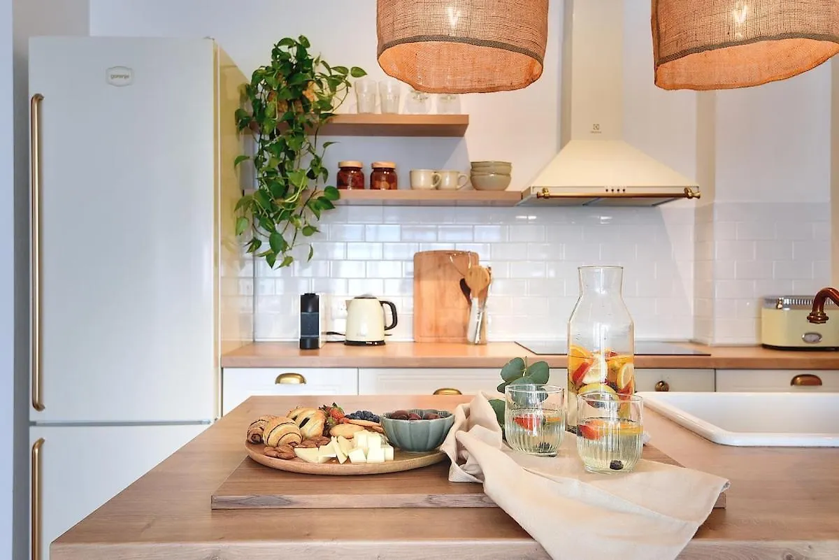 פולה Splendeur - Modern Apartment With Private Parking