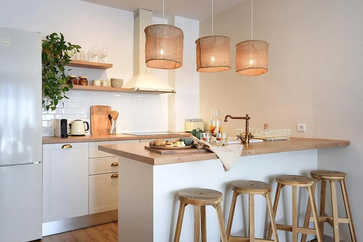 פולה Splendeur - Modern Apartment With Private Parking