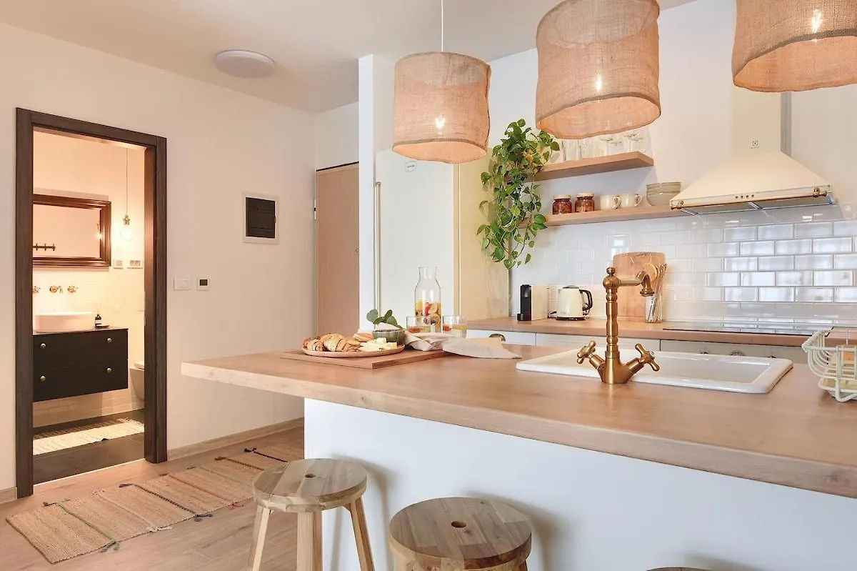 פולה Splendeur - Modern Apartment With Private Parking 0*,