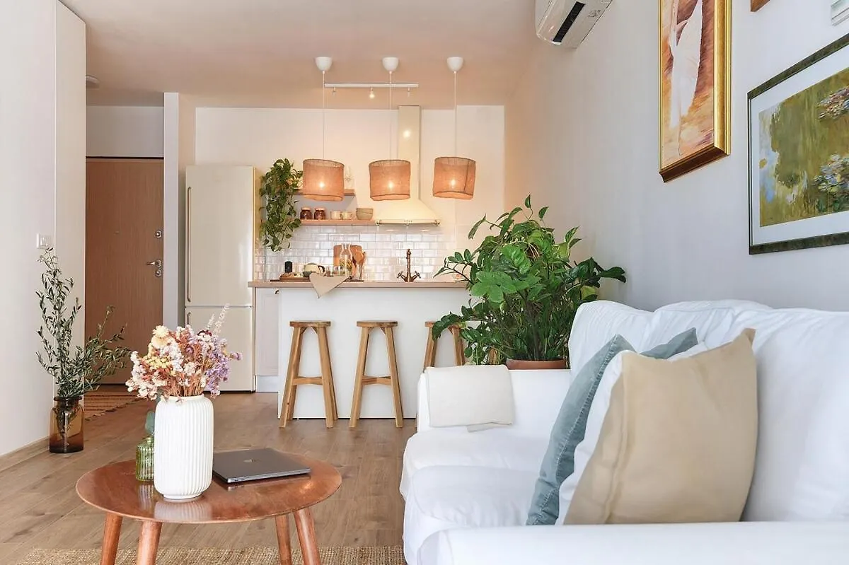 פולה Splendeur - Modern Apartment With Private Parking