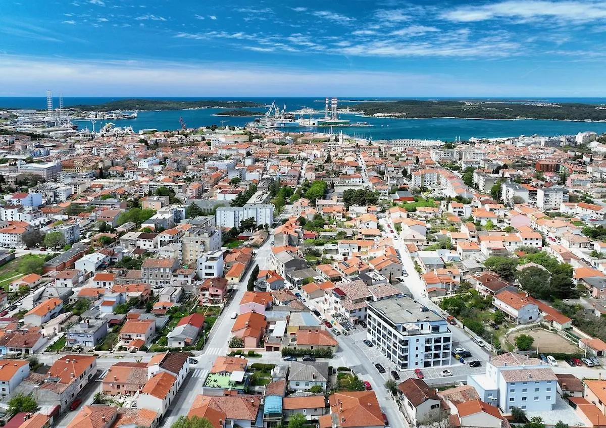 Splendeur - Modern Apartment With Private Parking Πούλα